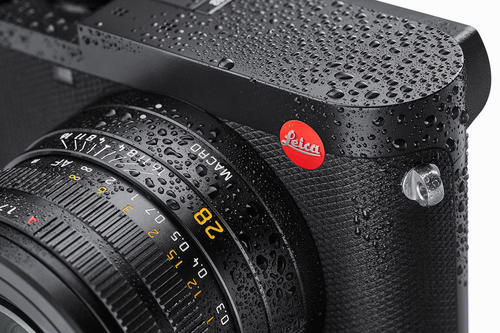 Leica-Q2-_-Close-Up-Watersealed-_-1512x1008_teaser-1316x878.jpg
